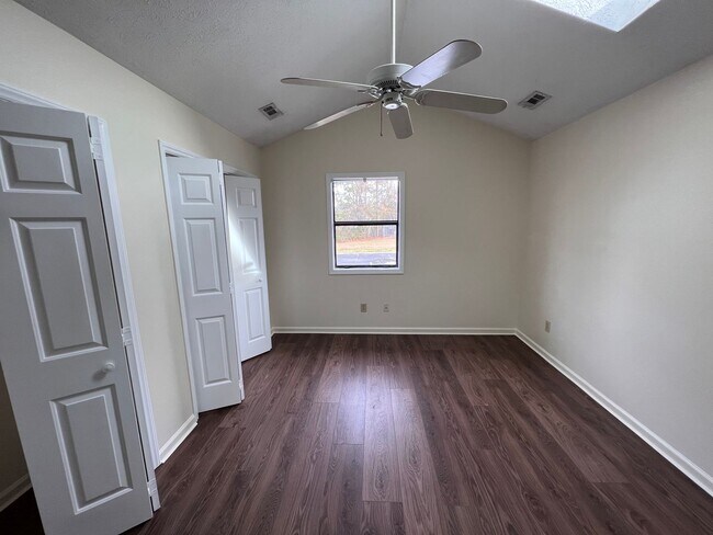 Photo - 3bed/3bath Townhome