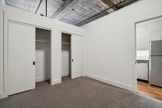 Photo - 173 W Berks St Unidad 203