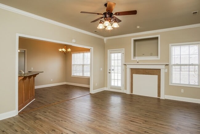 Photo - 223 Duck Creek Dr