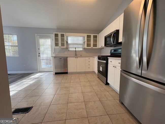 Photo - 1718 Graywood Dr SE