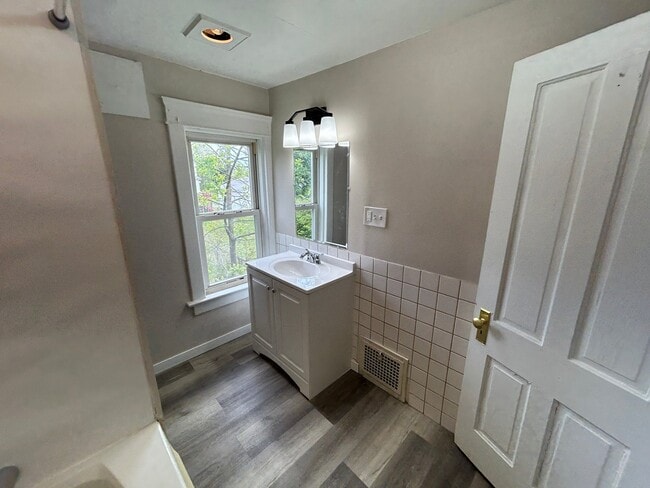 Photo - 109 Kent Ct