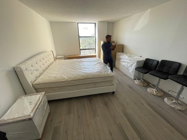 Photo - 2350 NE 135th St