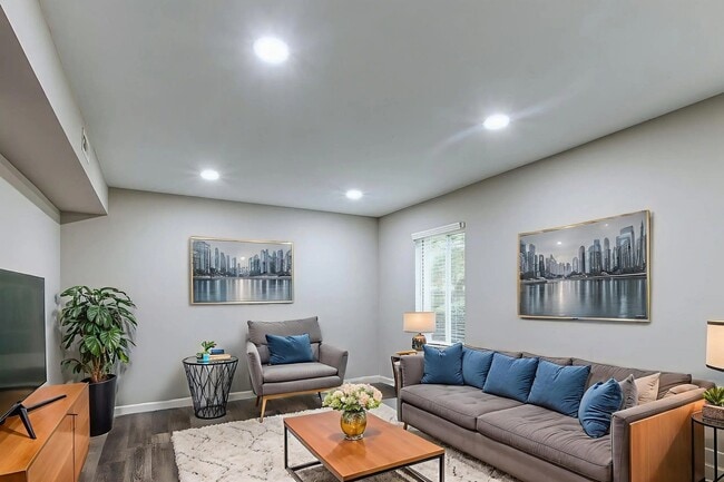 Building Photo - ReNew Newport News