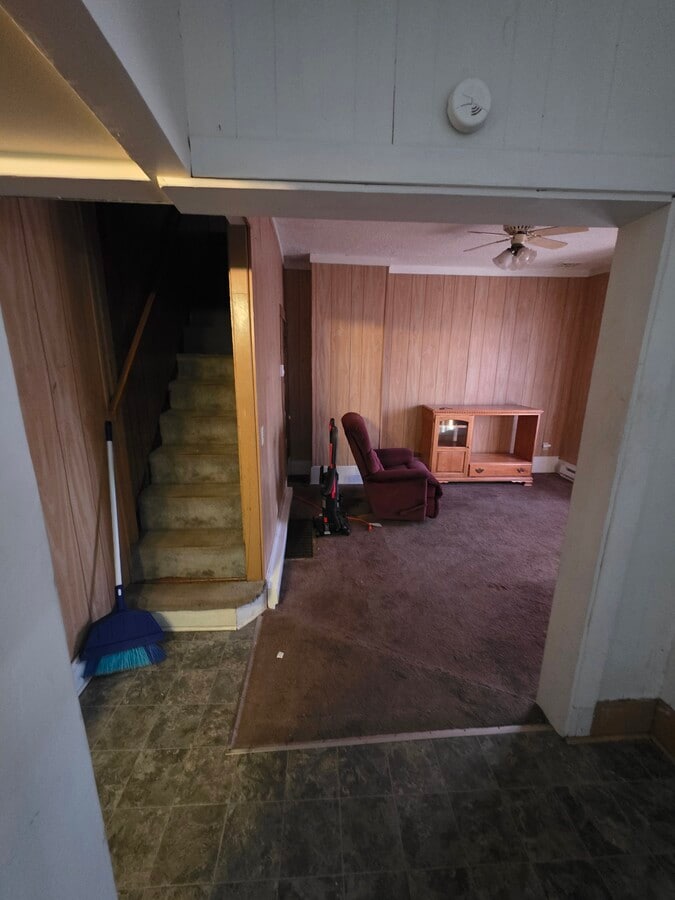 Photo - 7 W River Ave