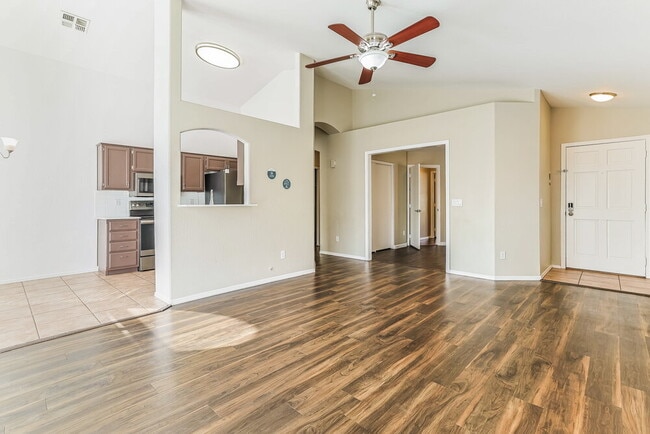 Photo - 1247 E Cindy St