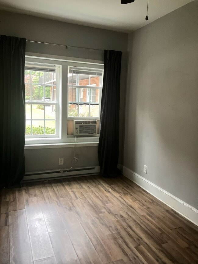 Photo - 1803 E Sixth #9