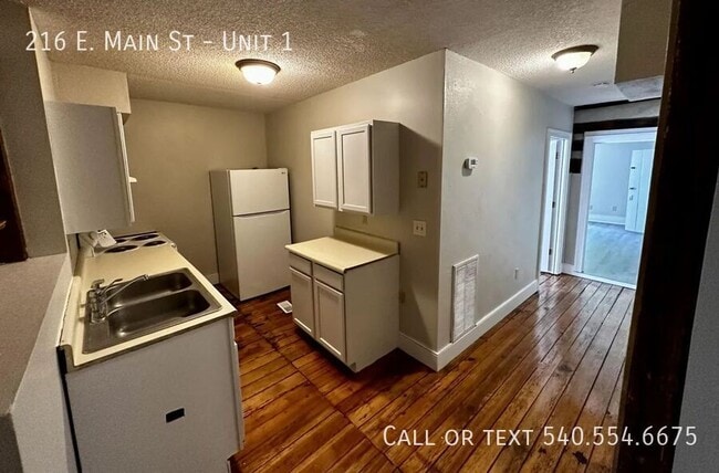 Photo - 216 E Main St Unit 1