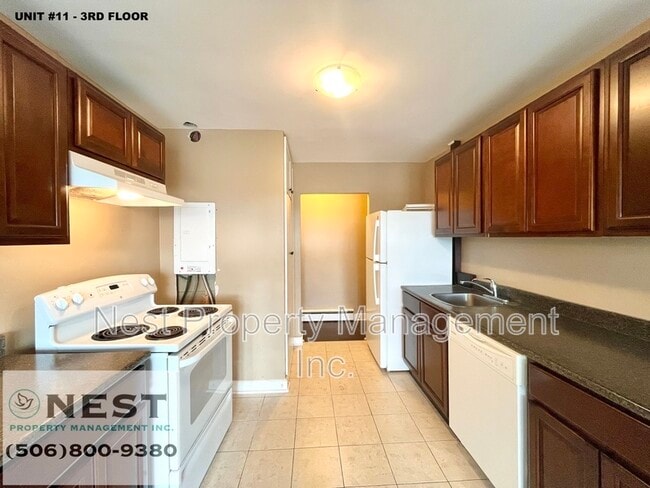 Building Photo - 227 West Ln