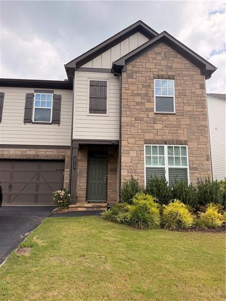 215 Foxhill Dr