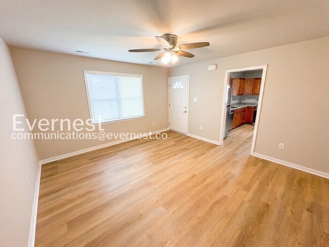 Photo - 15815 Meridian Ave