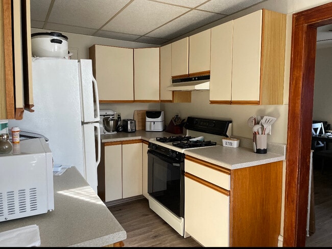 Photo - 126 N River Dr