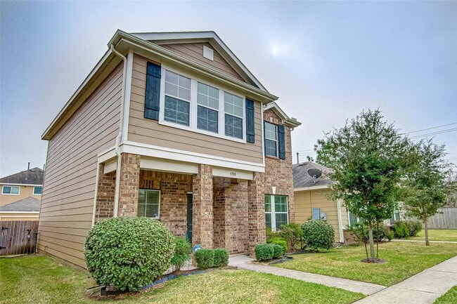Photo - 1735 Nichole Woods Dr