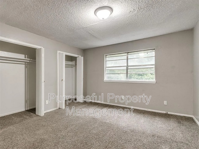 Photo - 6814 Lancer Ln