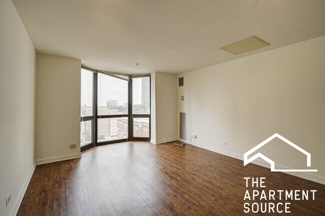 Photo - 1000 N La Salle Dr Unit 903