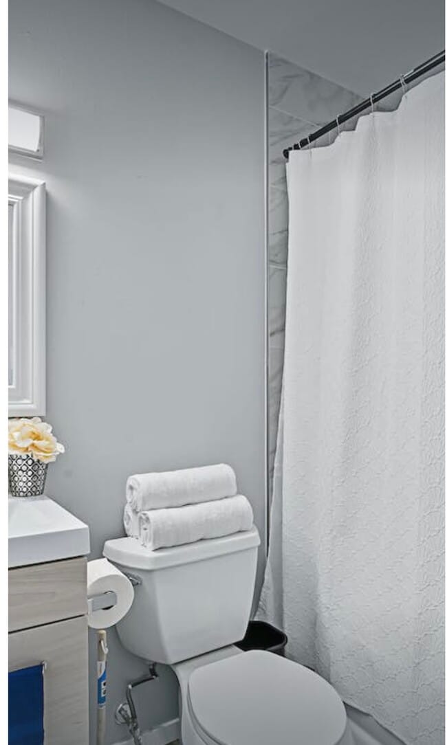 Photo - 2302 Royal Dr