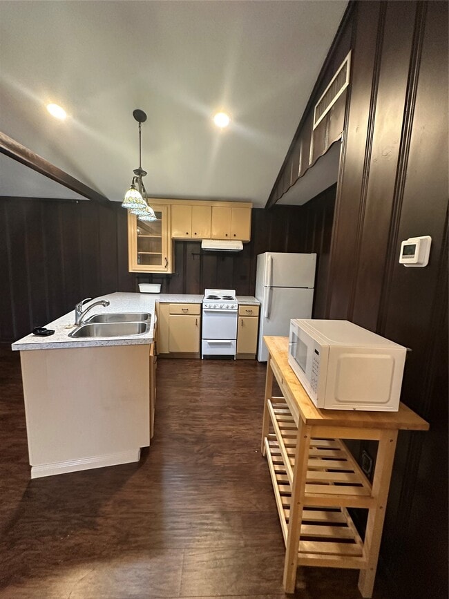 Photo - 1604 Hailey St