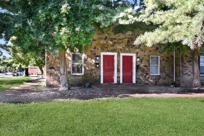 Building Photo - 3422 Clingstone Way