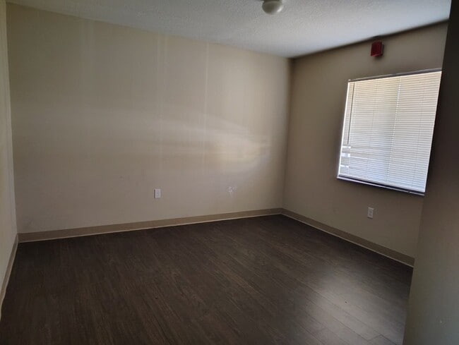 Photo - 550 S John Young Pkwy Unit 10