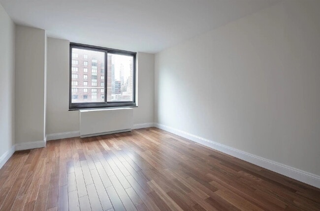 Building Photo - 1 BEDROOM APARTMENT FOR RENT Unit #5C