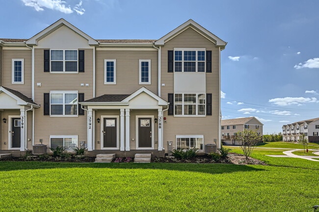 Photo - 3788 Bissel Dr Townhome