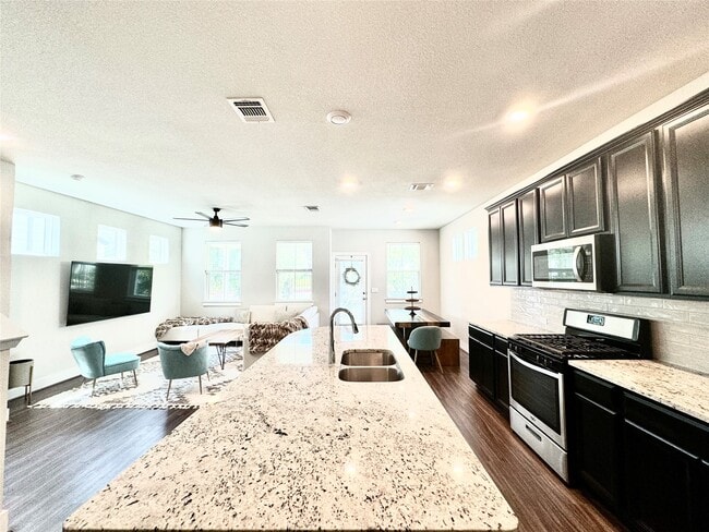 Photo - 7103 Silver Star Ln