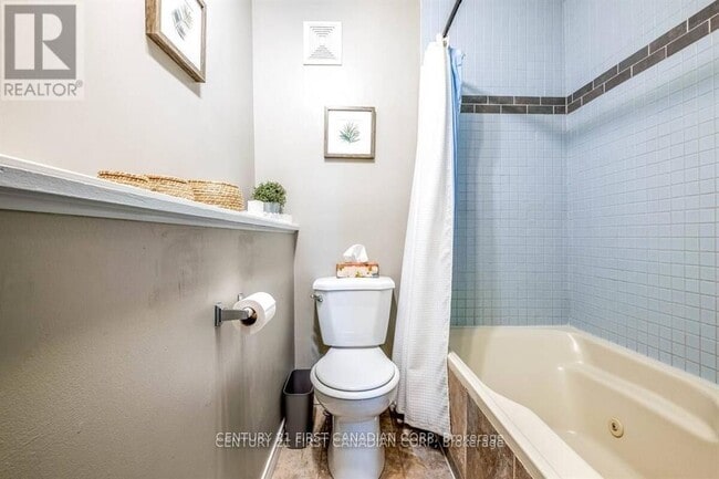 Photo - 705 Conservation Dr