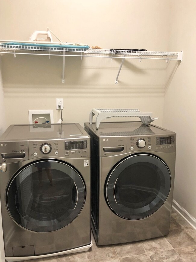 Photo - 3 Bed 2.5 Bath End Unit with Fenced in Backyard at Winsford At the Park!