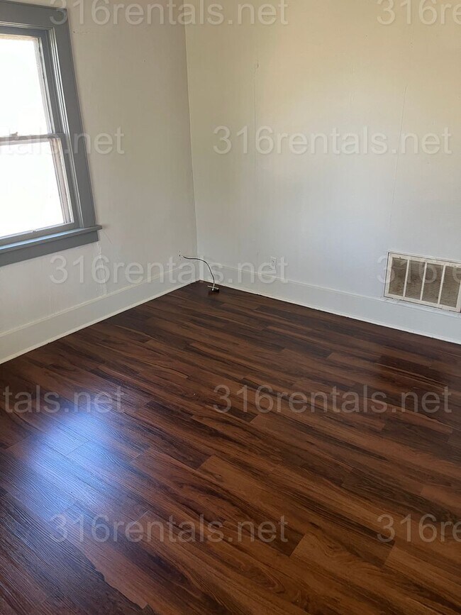 Photo - $700 - 1 bed 1 bath - Single Family Home