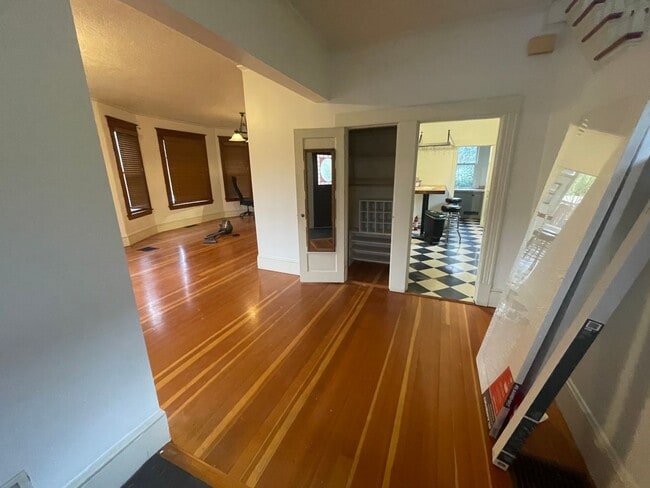 Photo - 2002 NE 13th Ave Unidad 2002 NE 13th Ave