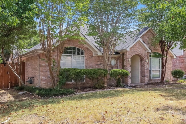 Photo - 863 Sonora Ln