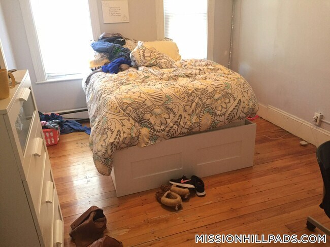 Photo - 168 Hillside St Unit 2