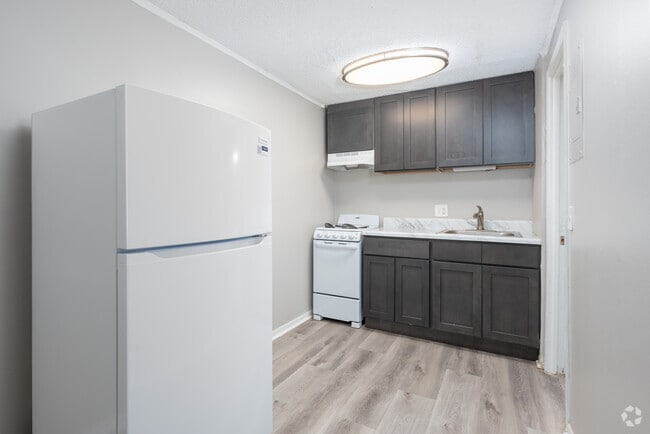 Studio - 288SF - Kitchen