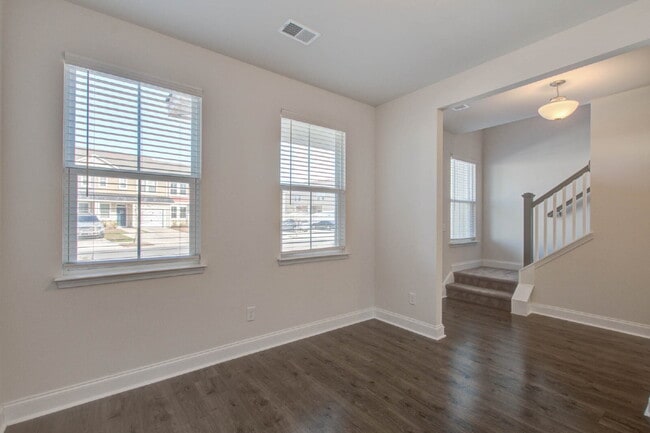 Photo - 7821 Montview Rd