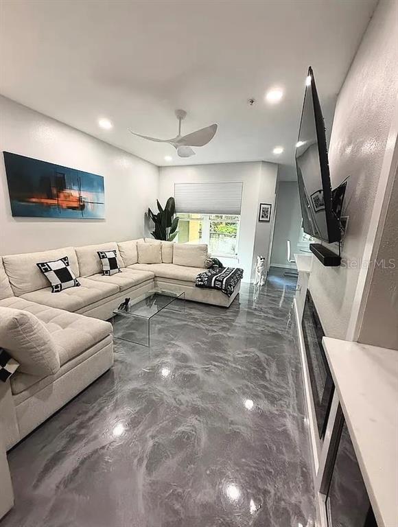 Photo - 1810 E Palm Ave Unidad 4107