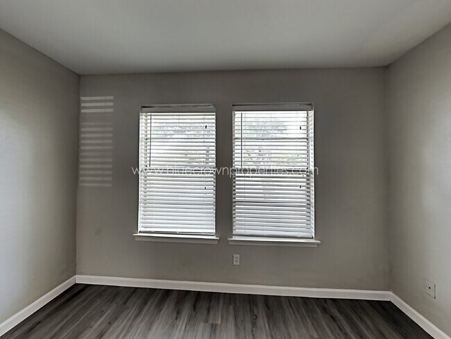 Photo - 5105 Skillman St Unidad Apt 120E
