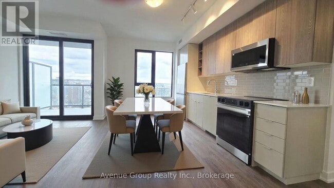 Photo - 2075 Lakeshore Rd. Unit 1502