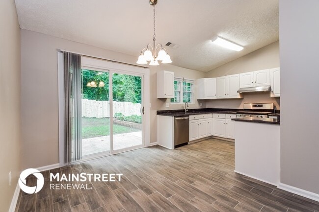 Photo - 5097 Martins Crossing Rd