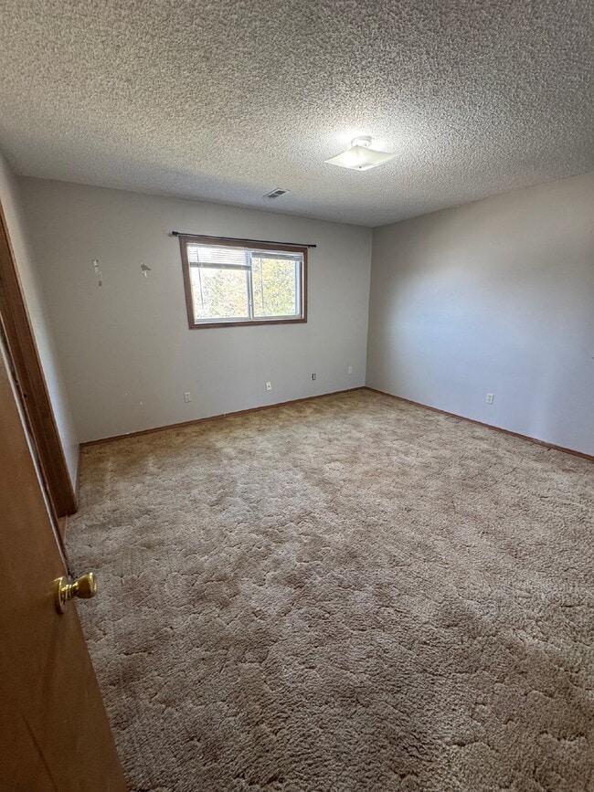 Photo - "Charming 2-Bed Duplex in Derby, KS – Your Cozy Retreat Awaits at 206 Osage!"