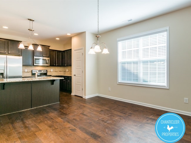 Photo - 105 McDowell Pkwy