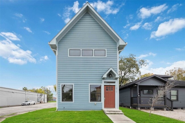 Building Photo - 1617 Dumble St