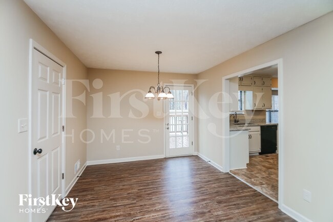 Photo - 209 Kelly Ct