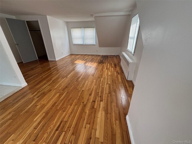 Photo - 528 Cameron St