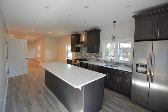 Building Photo - 66 Allston St