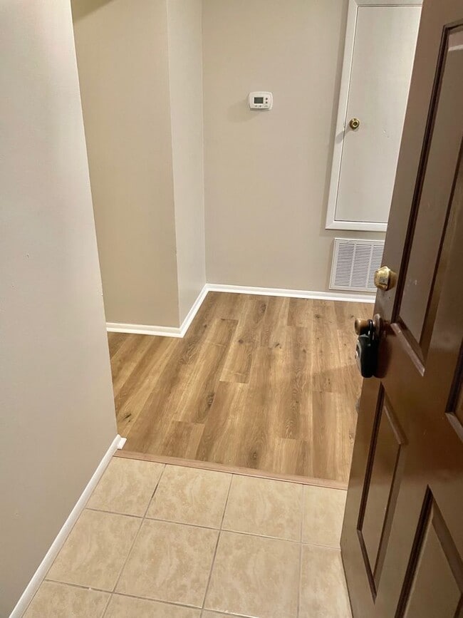 Building Photo - 412 Banana Cay Dr Unit F