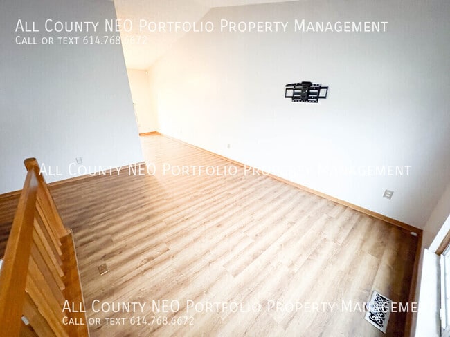 Photo - 522 Warwick Ln