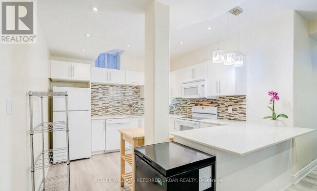 Photo - 161 Vanda Dr