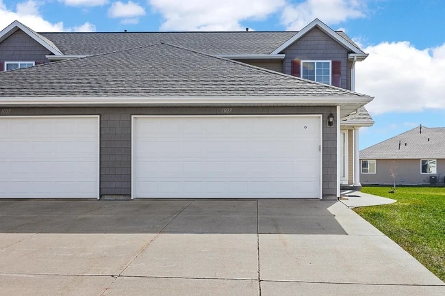 Photo - 1027 Acacia Dr NE