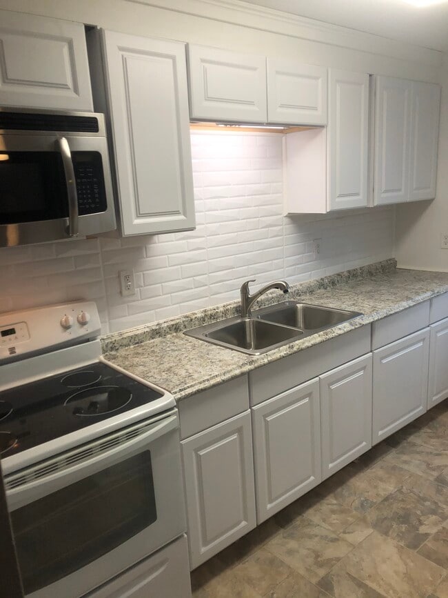 Photo - 114 Cortland Cir Unit 114