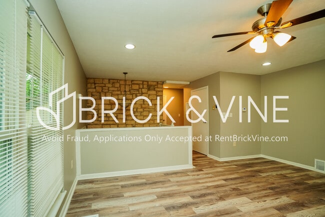 Photo - 170 Penick Ave