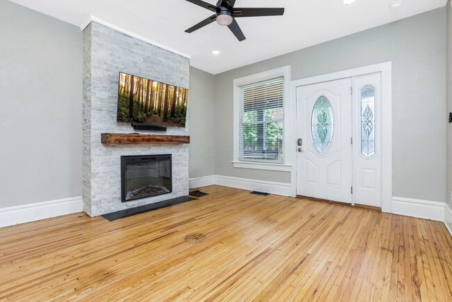 Photo - 412 E Oakland Ave Unit 412